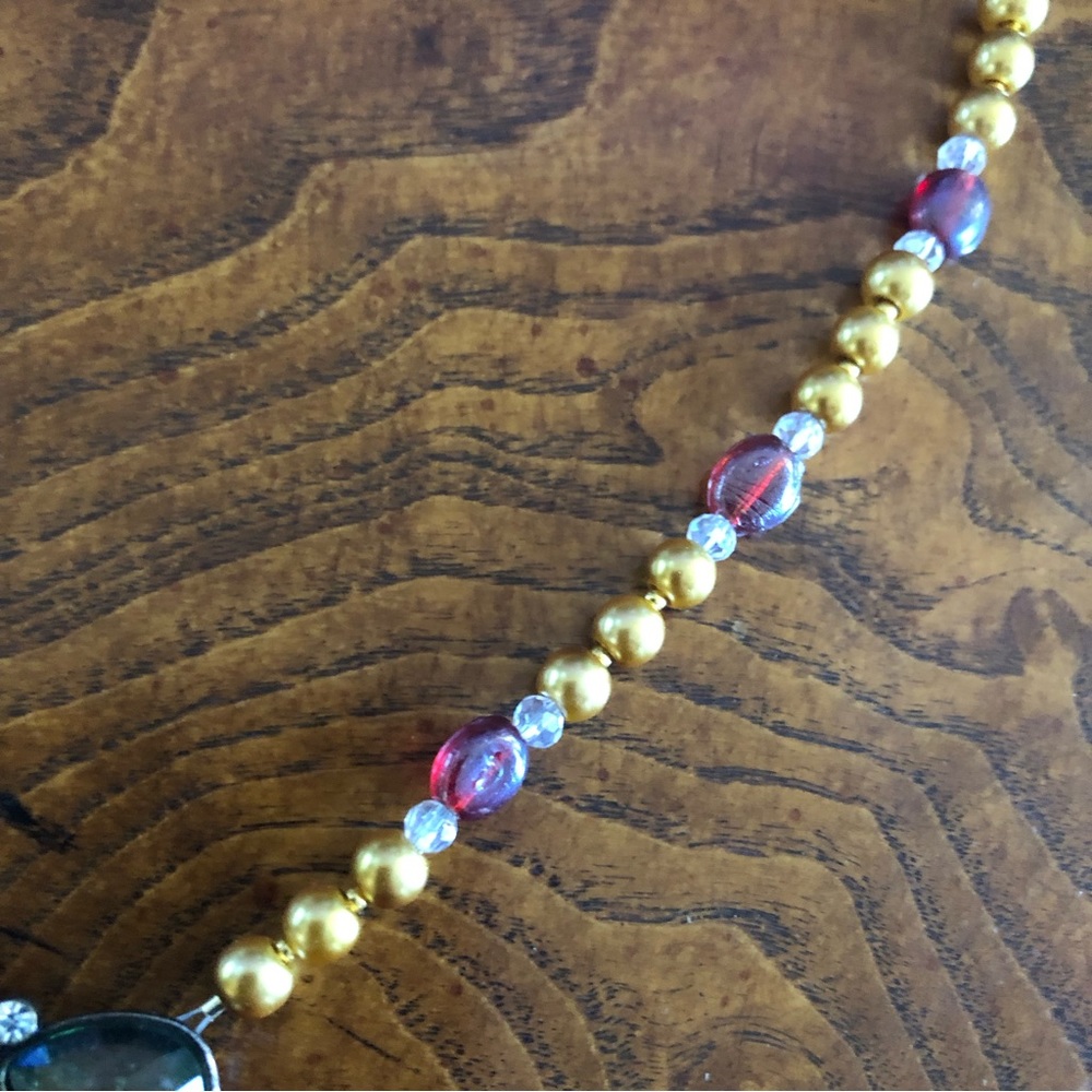 Handcrafted repurpose regal look pendant Czech glass Pearl necklace - Picture 10 of 10